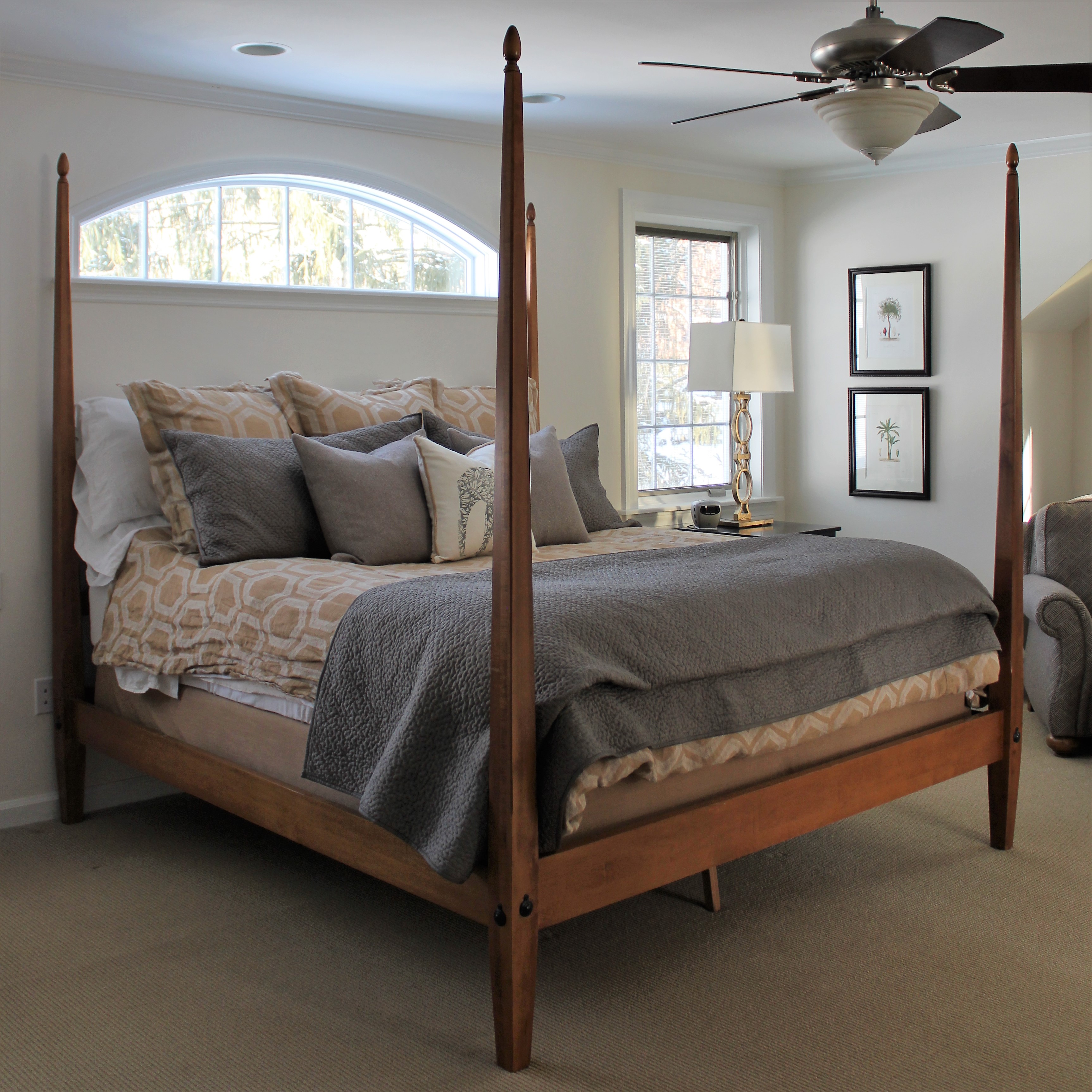 "Barrett" King Size Pencil Poster Bed Frame by Ethan Allen EBTH